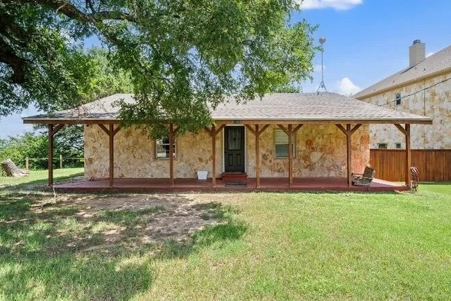 Building Photo - 1233 Range Rd