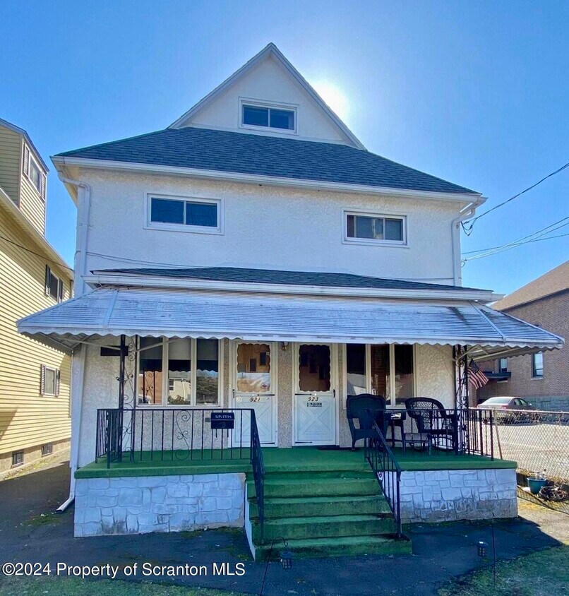Foto principal - 923 Wood St