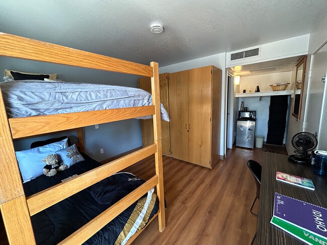 Building Photo - Studio 1 Extended Stay - Moscow/Pullman