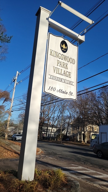 Foto principal - 180 S Main St