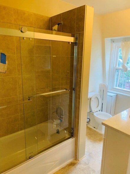 Foto del edificio - 145 Carpenter Ave