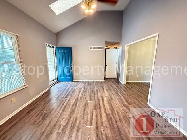 Foto del edificio - Awesome 3 Bedroom, 2 bath in Independence!