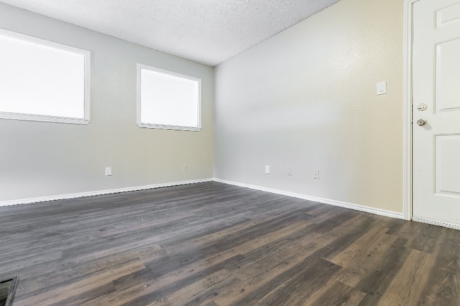 Building Photo - 1704 Baird Farm Cir