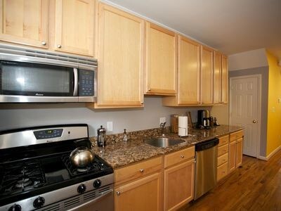Foto principal - 777 Kenyon St NW