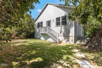 Building Photo - 1115 S Wilton Pl