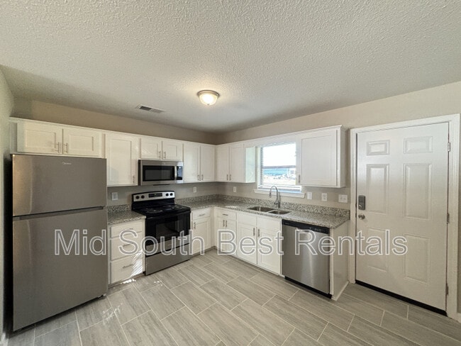 Building Photo - 1114 Ruth Ann Dr