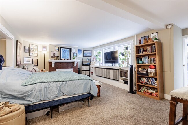 Foto del edificio - 1363 Highland Ave