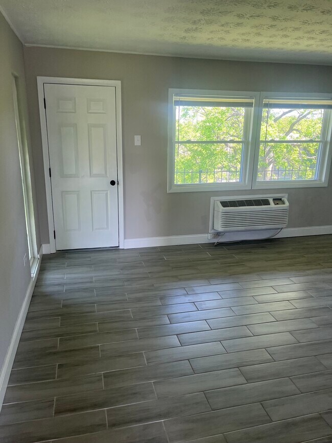 200 Thistlewood Ave Unit 600, Frankfort, KY 40601 Condo for Rent in