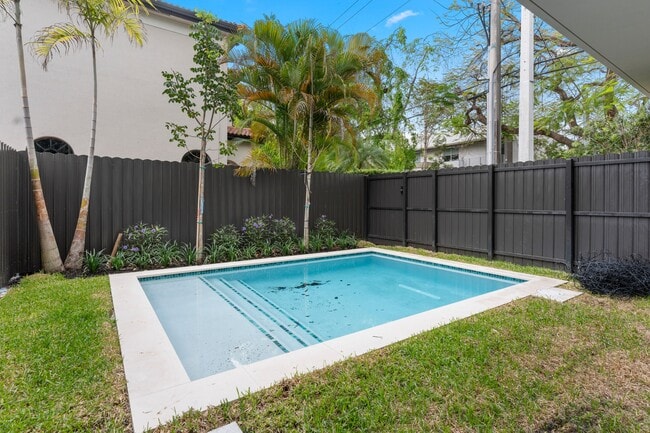 Photo - 2330 SW 36th Ave (Miami, FL) Townhome
