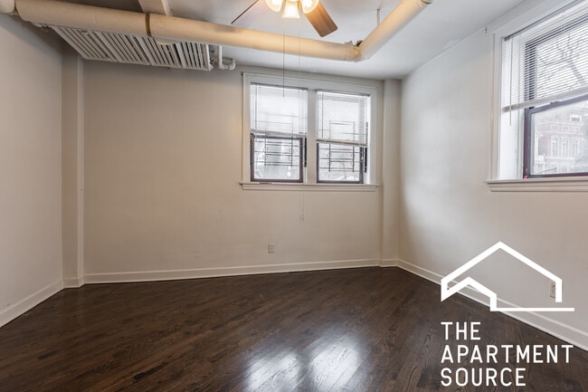 Photo - 3325 N Lakewood Ave Apartment