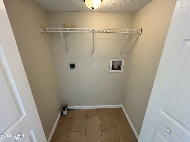 Foto del edificio - 3914 E 11th St