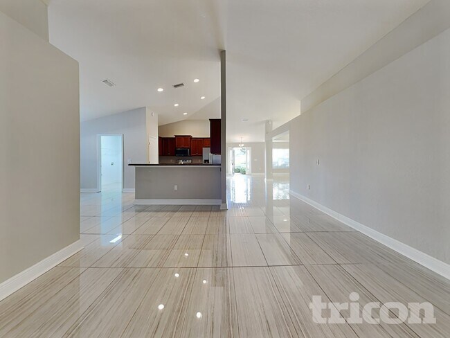 Foto del edificio - 9627 Jaybird Ln