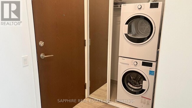 Building Photo - 7890 Jane St