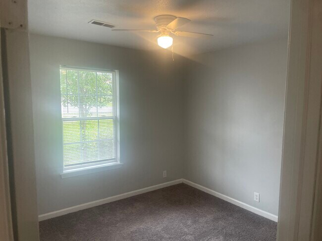 Bedoom 1 - 205 Jennie Ln