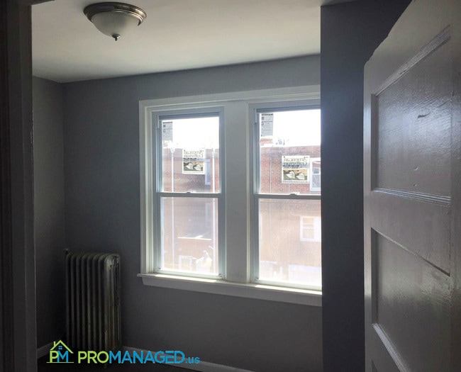 Foto del edificio - 7145 Gillespie St