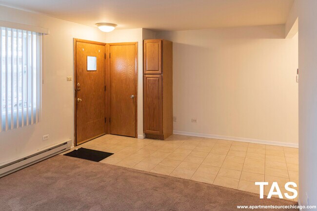Foto del edificio - 6250 W 64th Pl