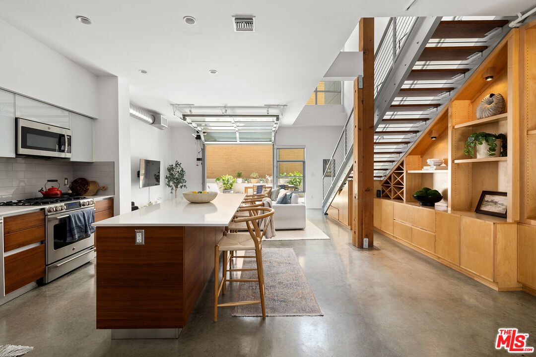 Foto principal - 11500 Tennessee Ave