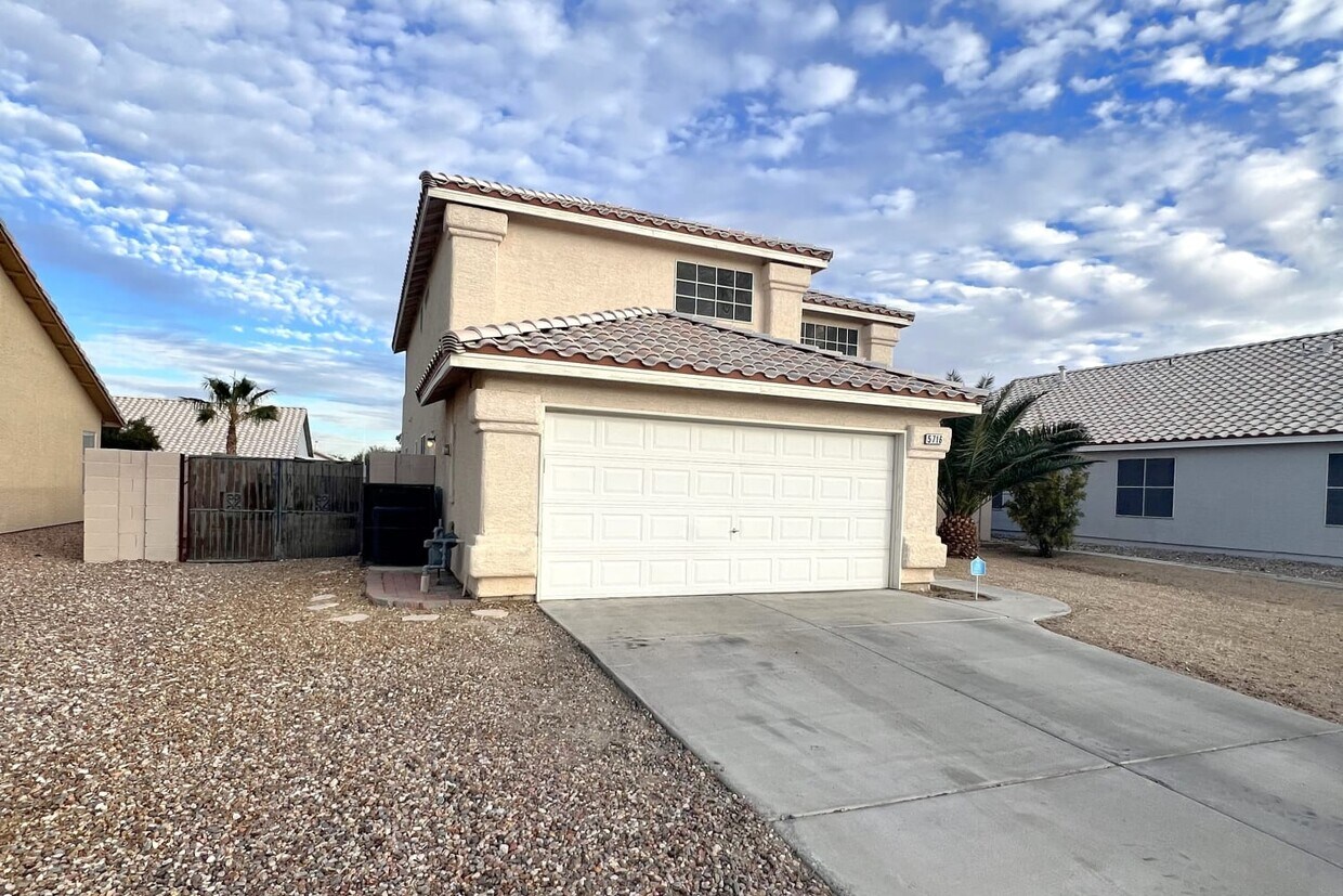 Foto principal - 5716 Crystal Lilly Ct