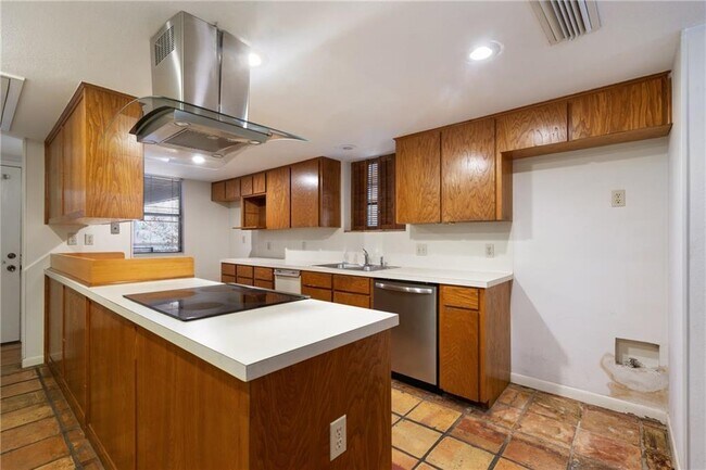 Foto del edificio - 4118 Firstview Dr