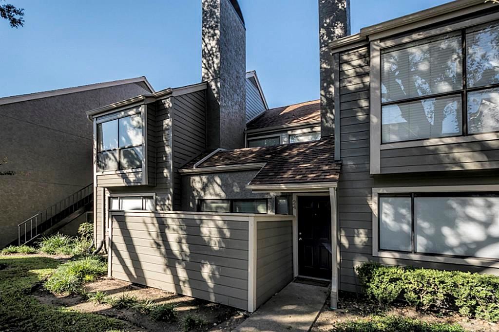 Foto principal - 6601 Sands Point Dr