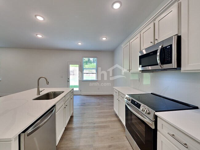 Foto del edificio - 1665 Soapstone Rd