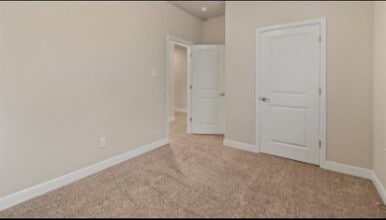 Building Photo - 756 Finchley Dr