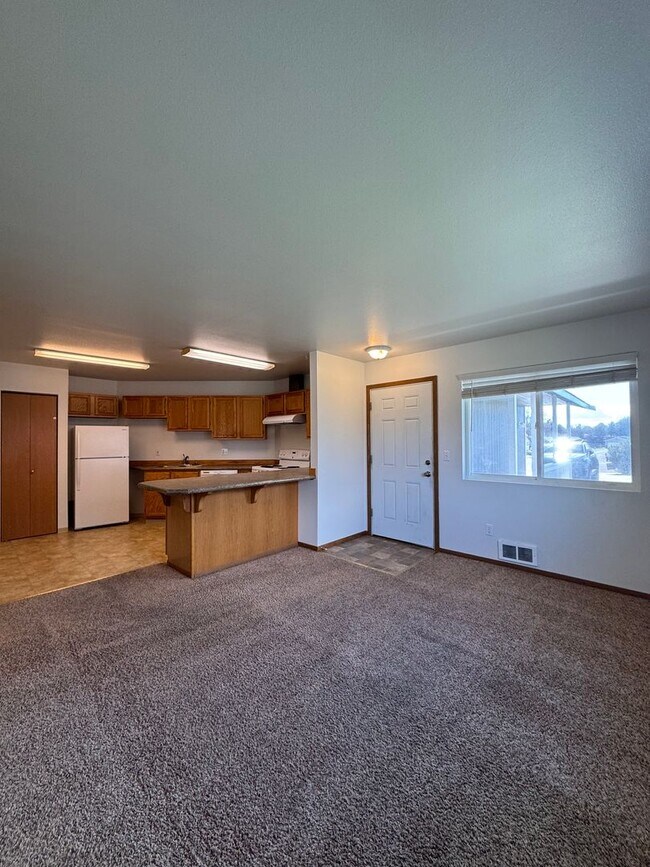 Foto del edificio - 907 E White Birch Ave