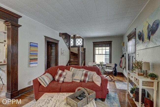 Building Photo - 3 br, 2 bath House - 162 Park Ave