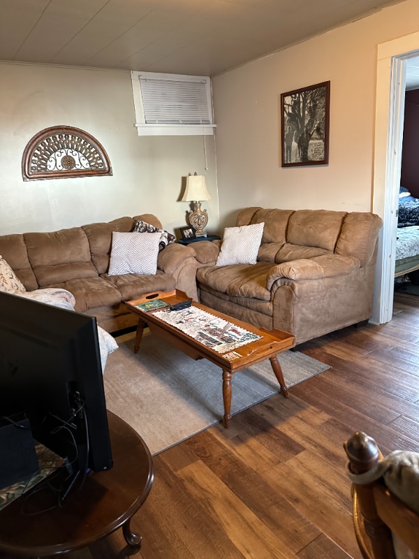 Building Photo - 1106 Charles St