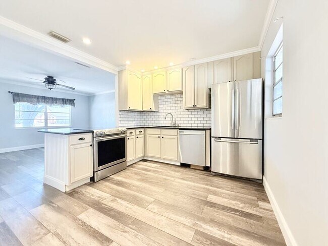 Foto del edificio - 1238 Bellevue Blvd