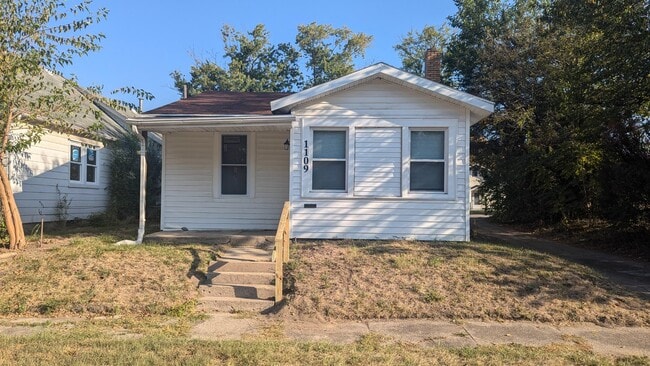 Foto del edificio - 1109 Cedar St