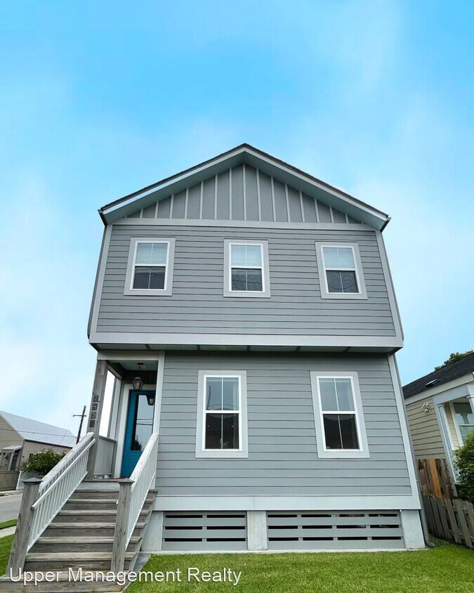 3 br, 2.5 bath House 2437 Amelia St House Rental in New Orleans, LA