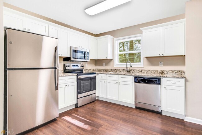 Building Photo - 4239 Midway Dr