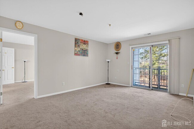 Foto del edificio - 726 Waterford Dr