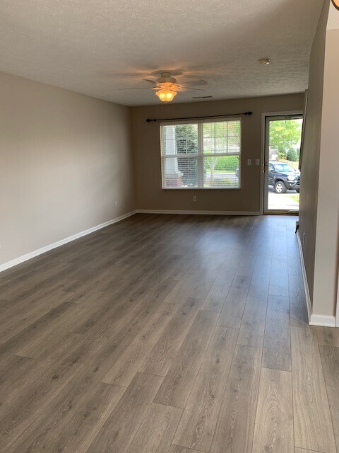 Building Photo - 3019 Harpeth Springs Dr