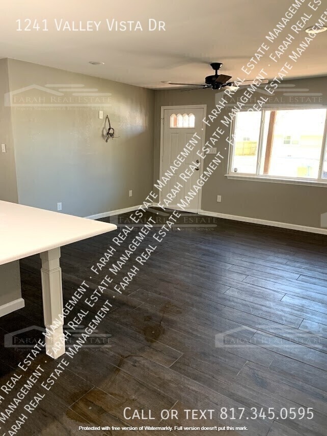 Photo - 1241 Valley Vista Dr House