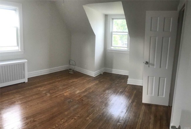 Foto del edificio - 30 Emerson Pl