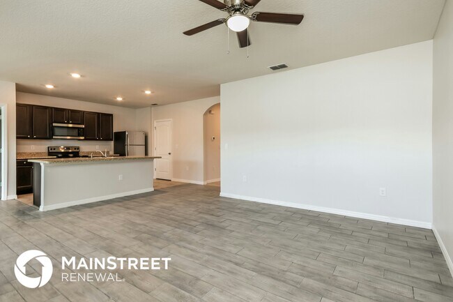 Foto del edificio - 703 Kindred Ln