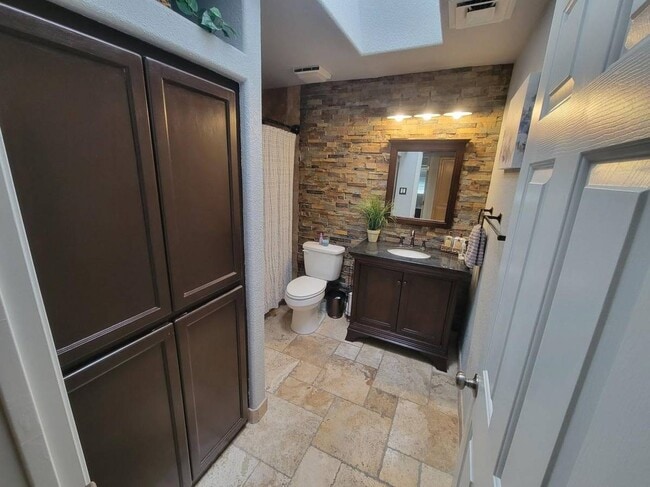 Building Photo - 2846 Seville Ln