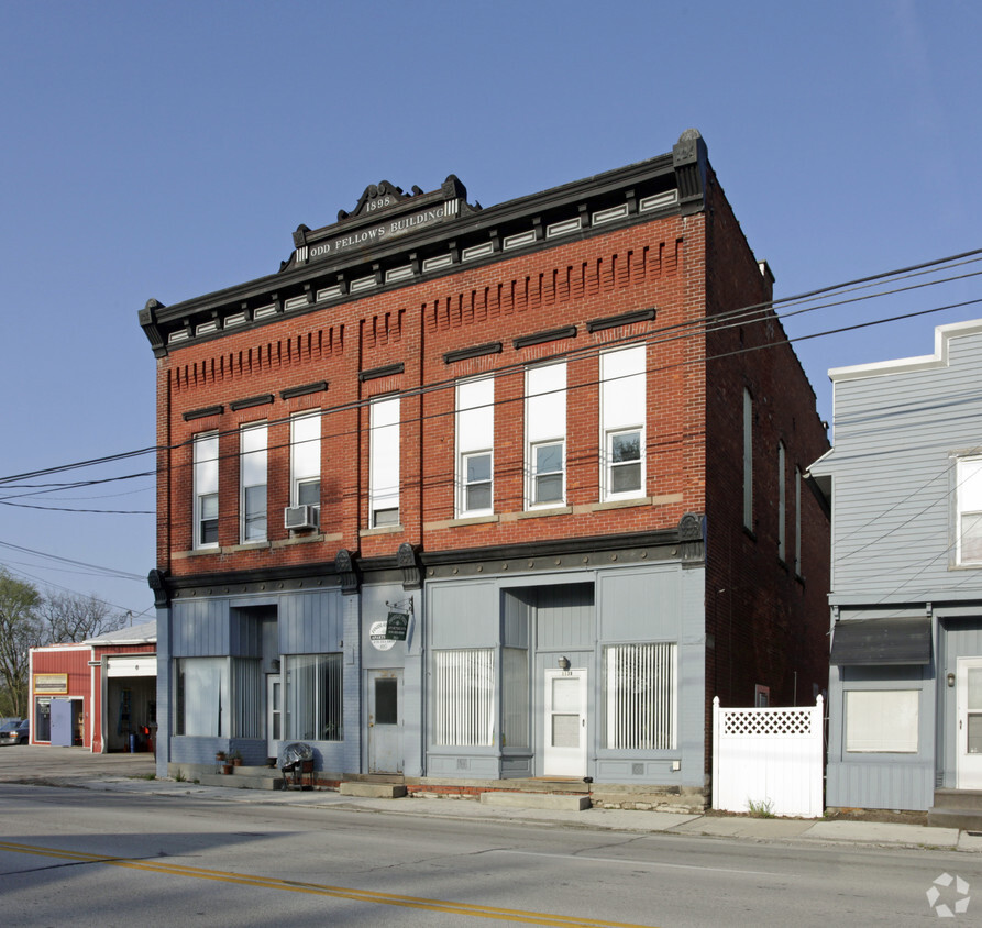 Building Photo - 111-113 N Findlay Pike