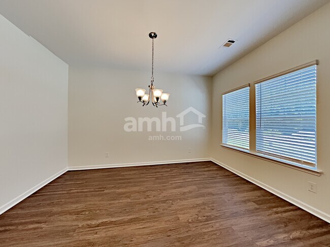 Foto del edificio - 55 Ivy Brook Dr