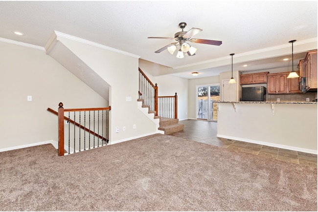 Building Photo - Spacious Two Bedroom Townhome - Available end of February