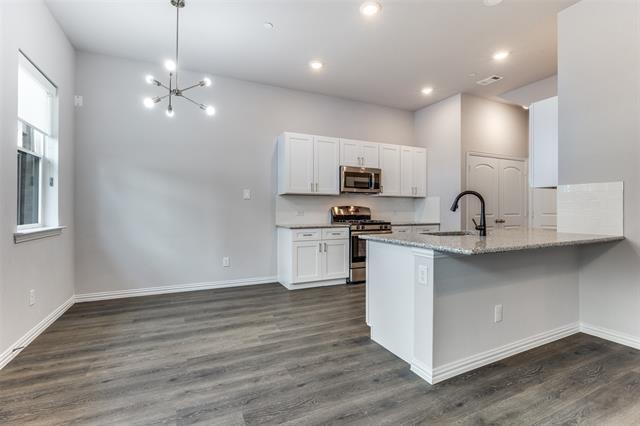 Building Photo - 2415 Acorn Ct.