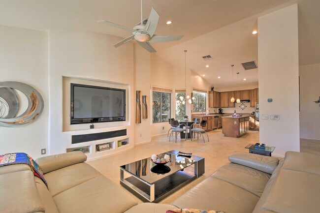 Foto del edificio - 15999 W Cambridge Ave