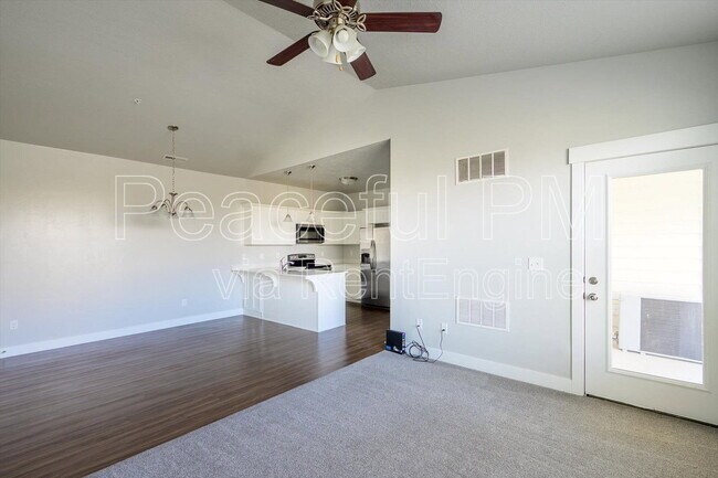 Foto del edificio - 4336 W 1850 N