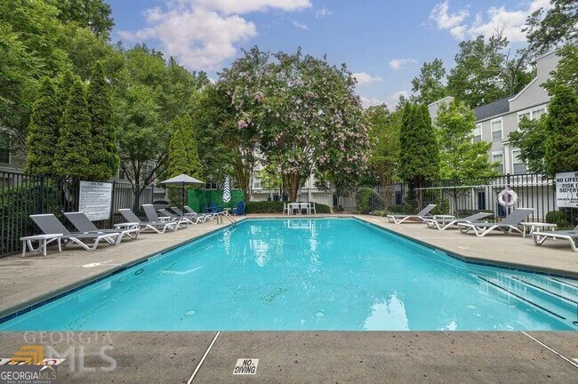 Foto del edificio - 1166 Village Ct SE