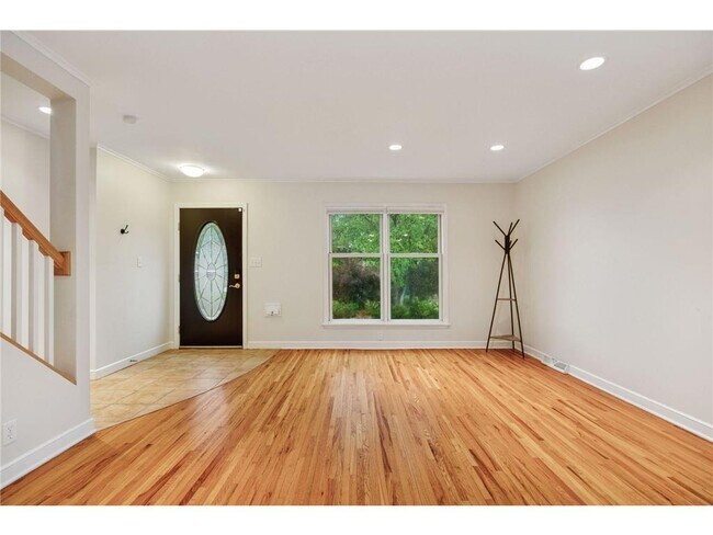 Foto del edificio - 4016 Kipling Ave