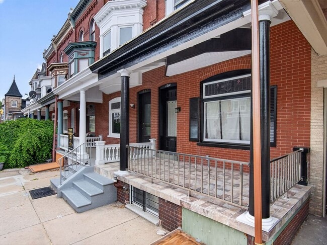 Building Photo - 1341 W Chew St