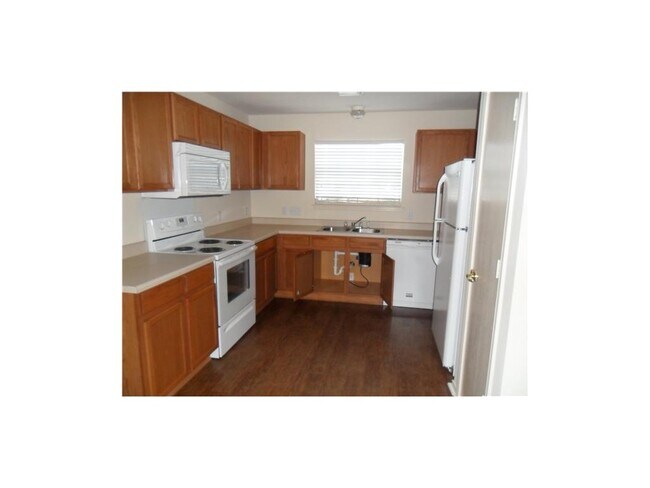 Foto del edificio - Available August 1 Super Nice and Clean 3/...