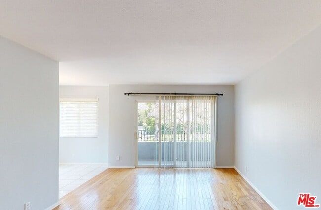 Foto del edificio - 2308 Schader Dr